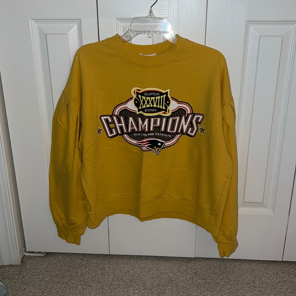 Really cute long sleeve!